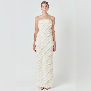 Endless Rose Cream Strapless